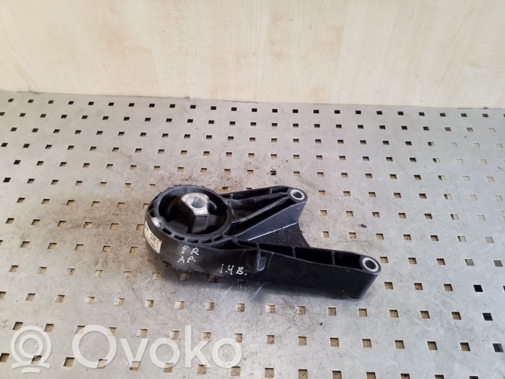 Opel Astra J Engine mount bracket 