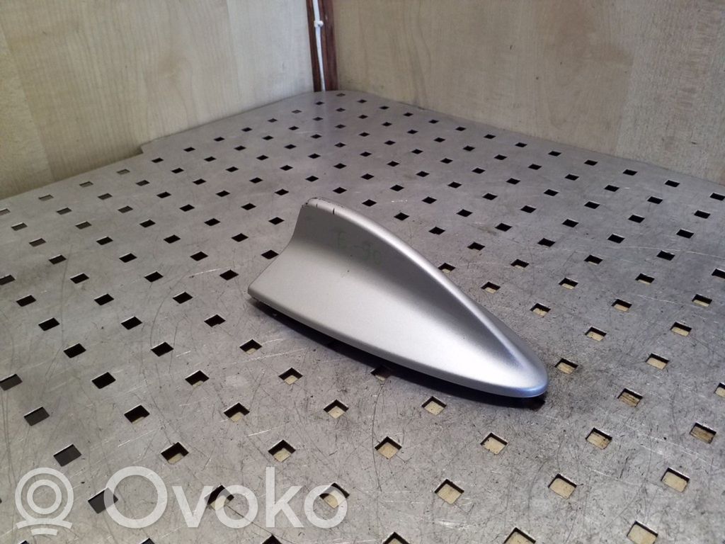 BMW 3 E90 E91 Cita veida ārēja detaļa 