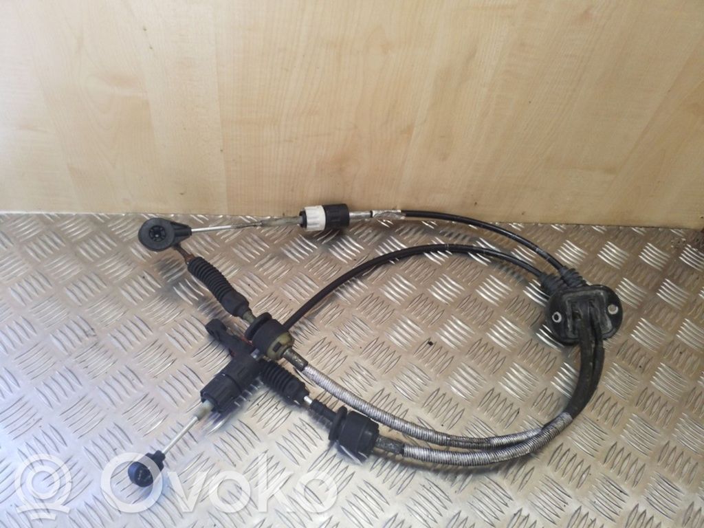 Ford Focus Gear shift cable linkage 