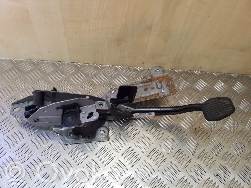 Ford Focus Brake pedal 