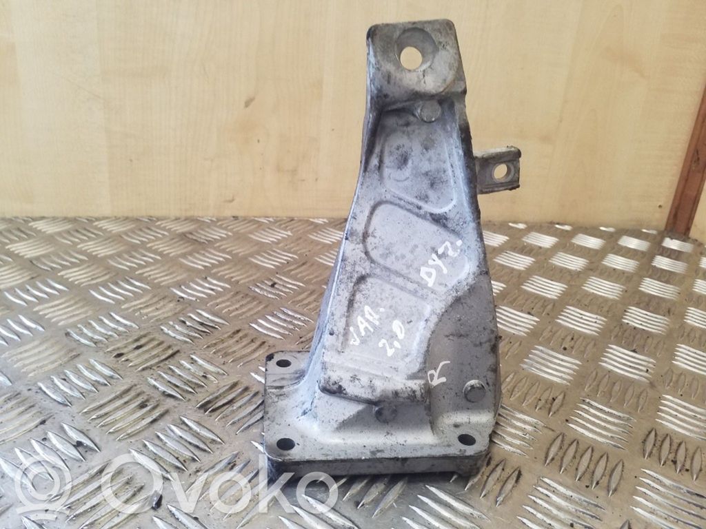 BMW 3 E46 Engine mounting bracket 