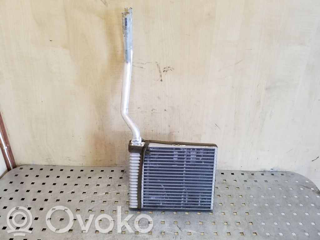 Volvo V50 Pečiuko radiatorius 