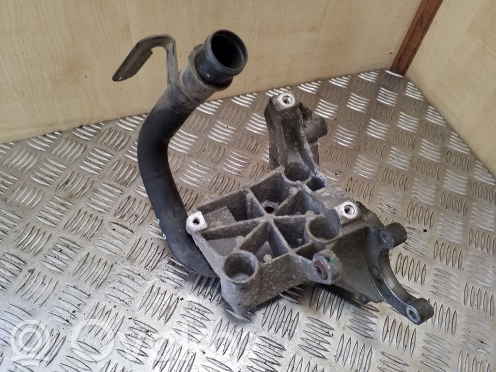 Audi A8 S8 D3 4E Power steering pump mounting bracket 