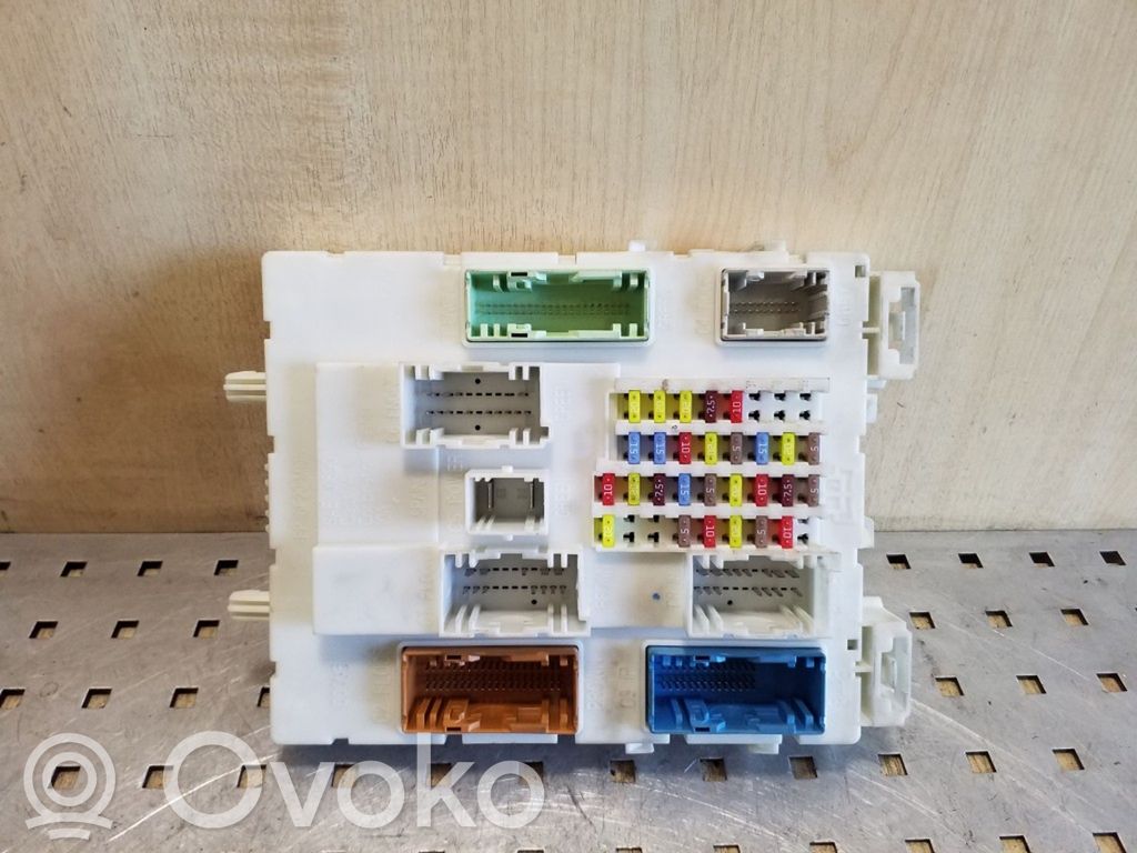 Módulo de fusible   E11A002236