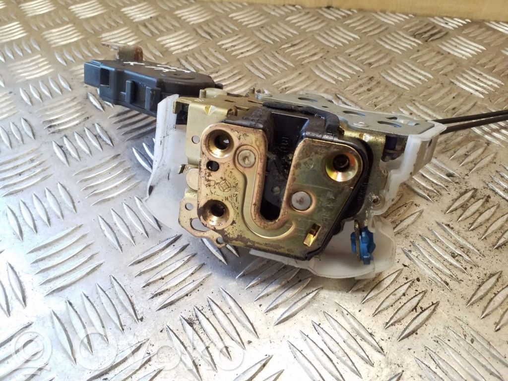 Front door lock