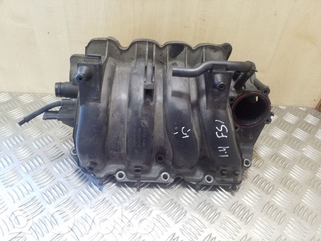 Volkswagen Golf V Colector de admisión 