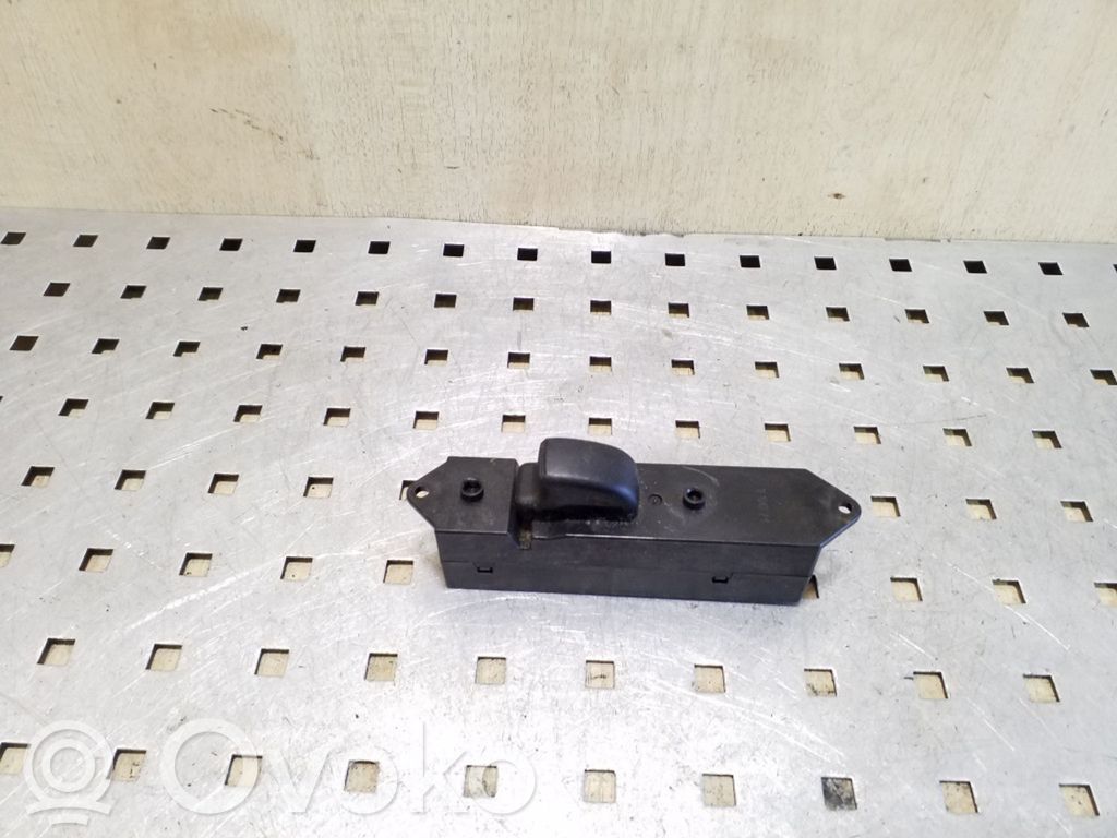 Mitsubishi Pajero Sport I Electric window control switch 