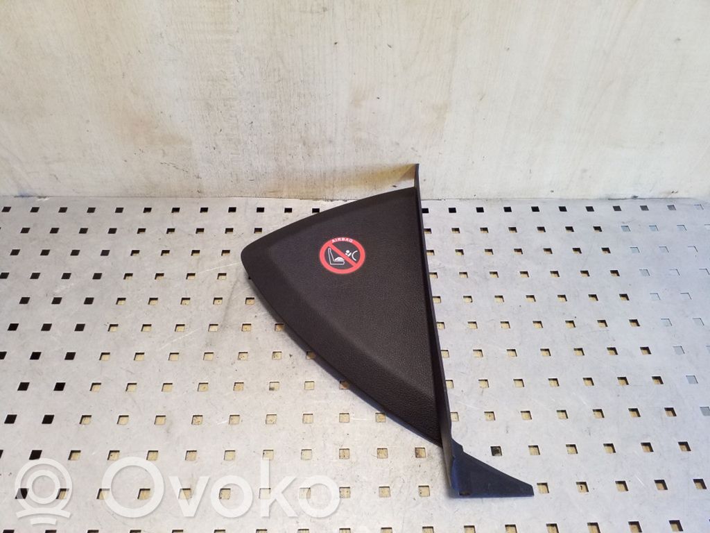 Ford Focus Moldura del extremo lateral de panel 