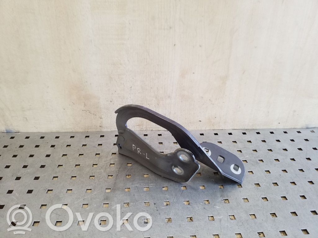 Ford Focus Konepellin saranat 