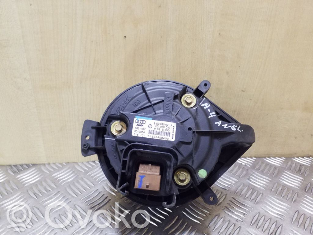 Audi A4 S4 B6 8E 8H Wentylator nawiewu / Dmuchawa 