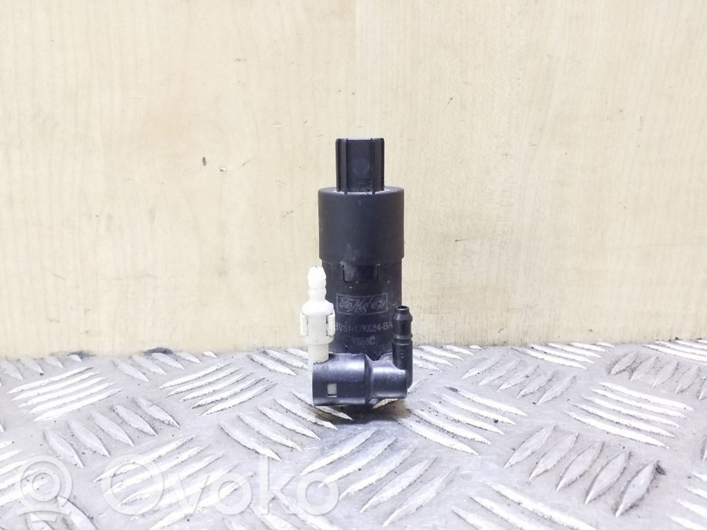 Ford Focus Windscreen/windshield washer pump 