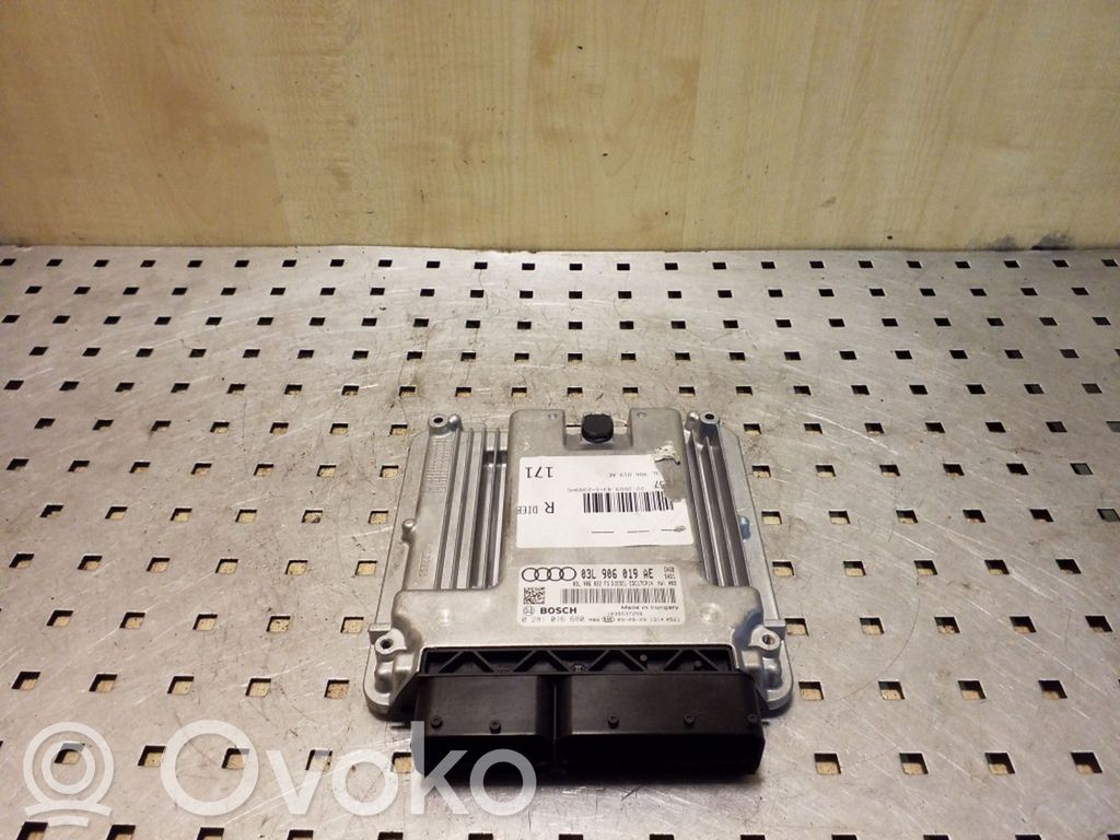 Audi A6 S6 C6 4F Engine control unit/module 