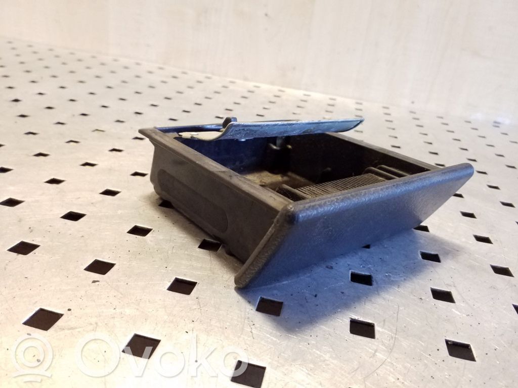 Opel Frontera A Aschenbecher 