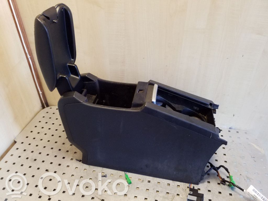 Volvo XC60 Armrest 