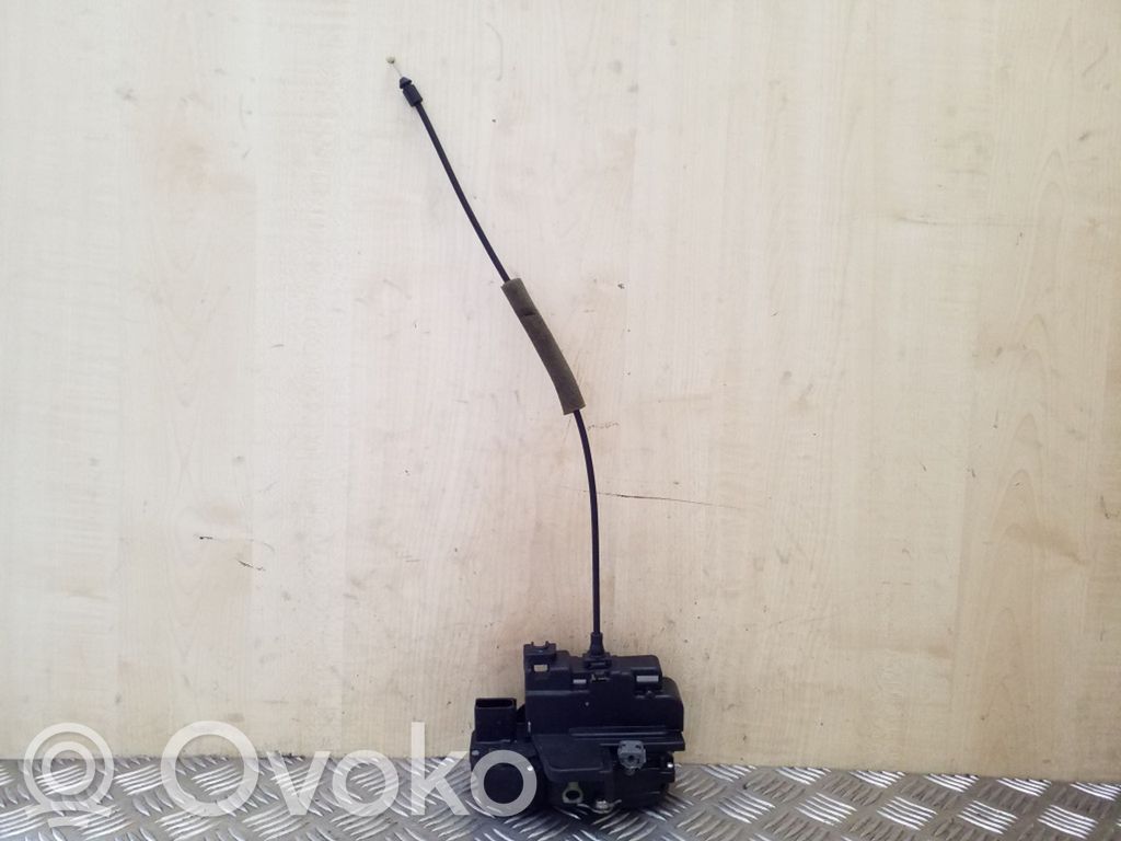 Opel Antara Front door lock 
