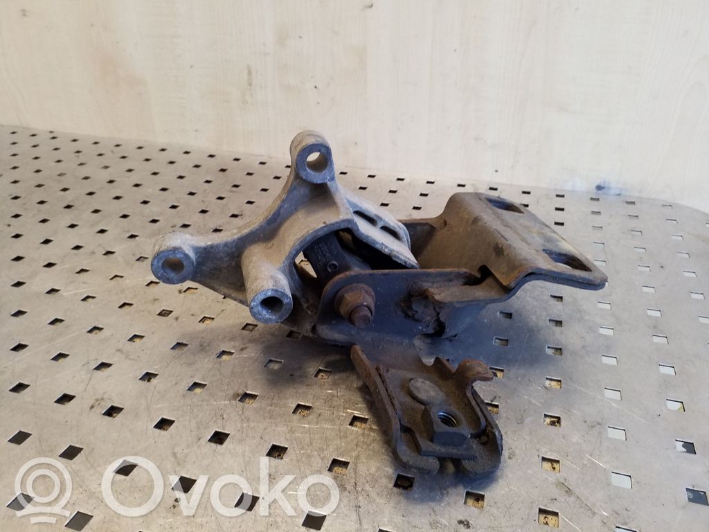 Ford Ka Engine mount bracket 