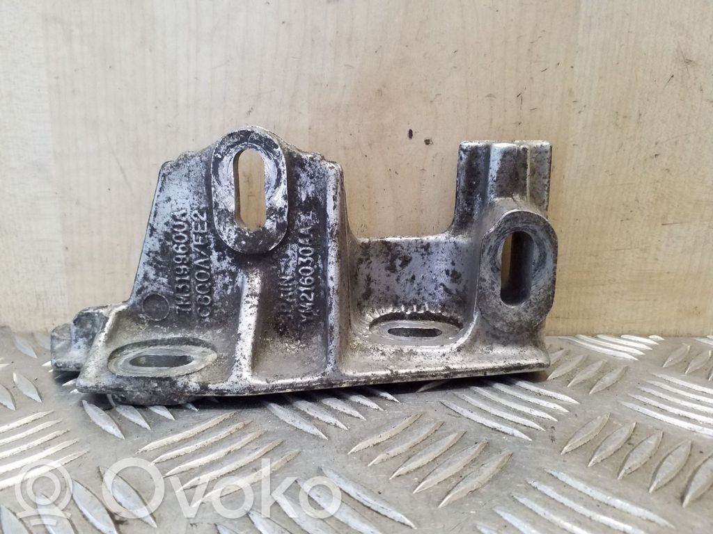 Ford Galaxy Engine mounting bracket 