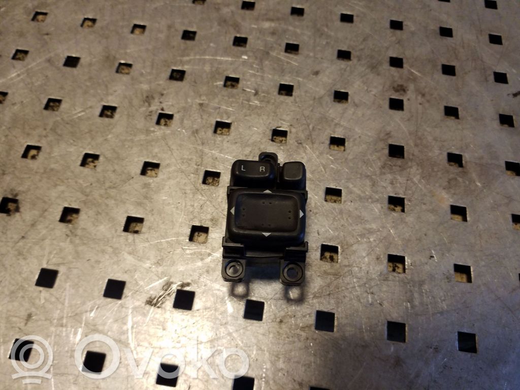 Wing mirror switch   183606