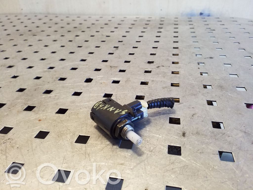 Clutch pedal sensor