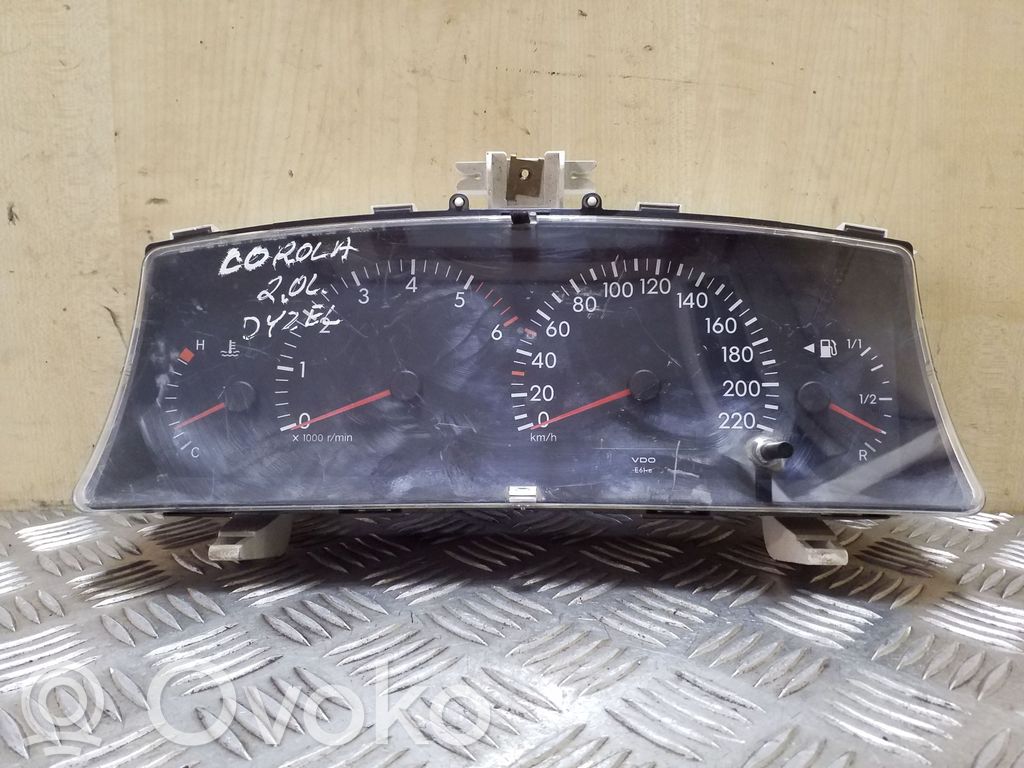 Toyota Corolla E120 E130 Speedometer (instrument cluster) 