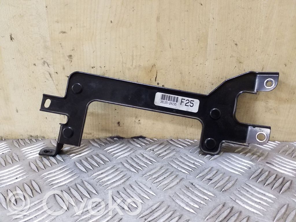 Hyundai i40 Other engine bay part 