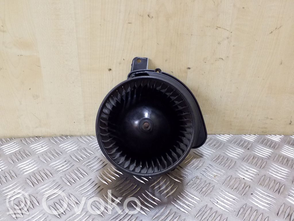 Opel Corsa D Lämmittimen puhallin 