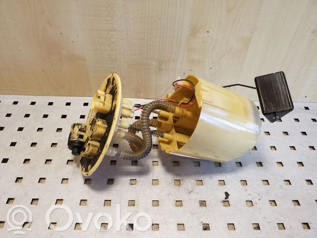Toyota Auris E180 Sensor de nivel de combustible 
