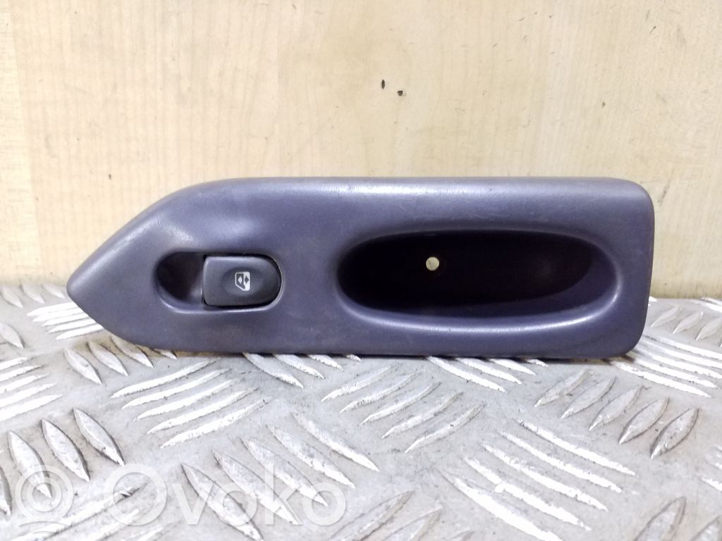 Renault Espace III Electric window control switch 
