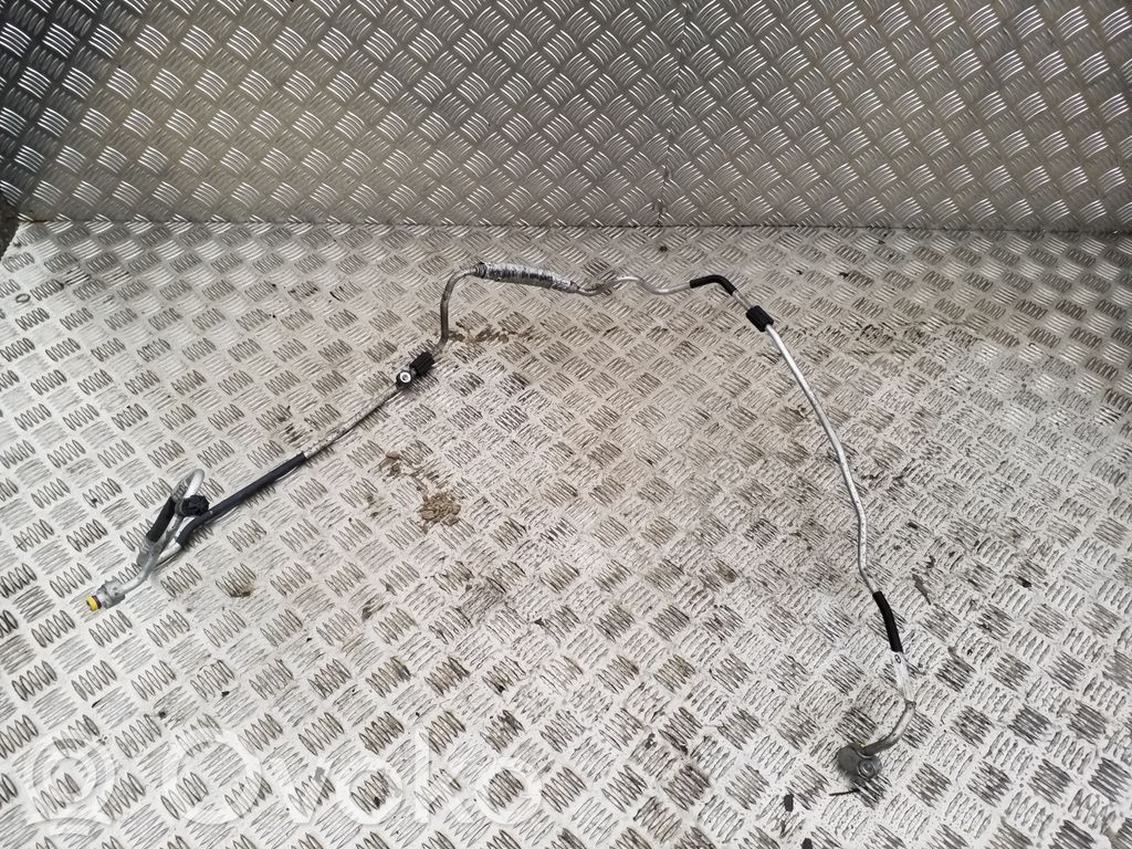 BMW 3 E90 E91 Air conditioning (A/C) pipe/hose 