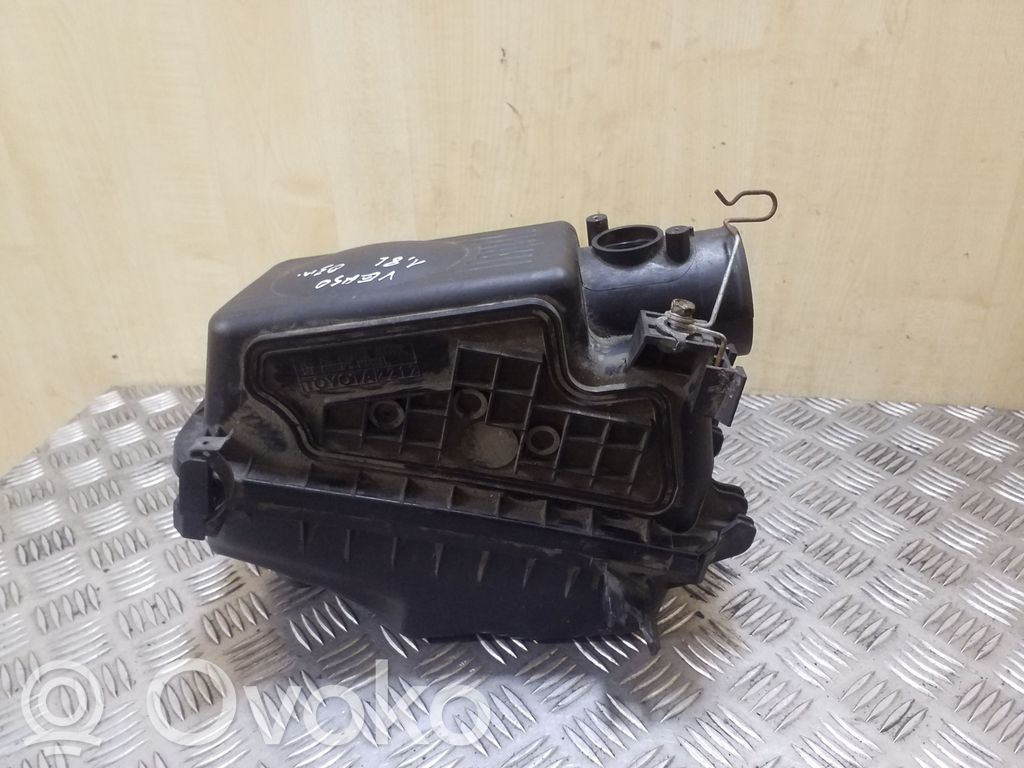 Toyota Corolla Verso E121 Ilmansuodattimen kotelo 