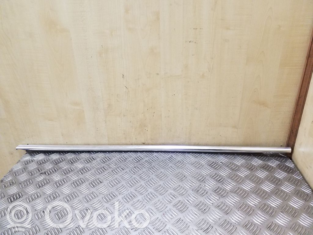 Opel Insignia A Listwa / Uszczelka szyby drzwi tylnych 