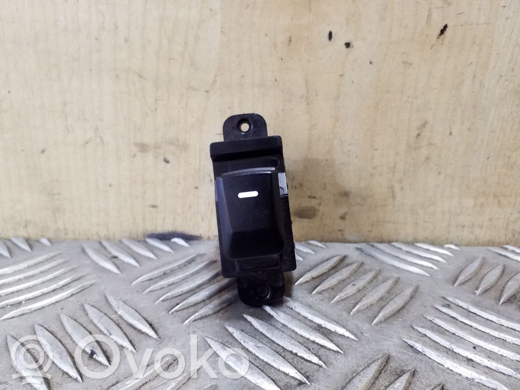 KIA Rio Electric window control switch 