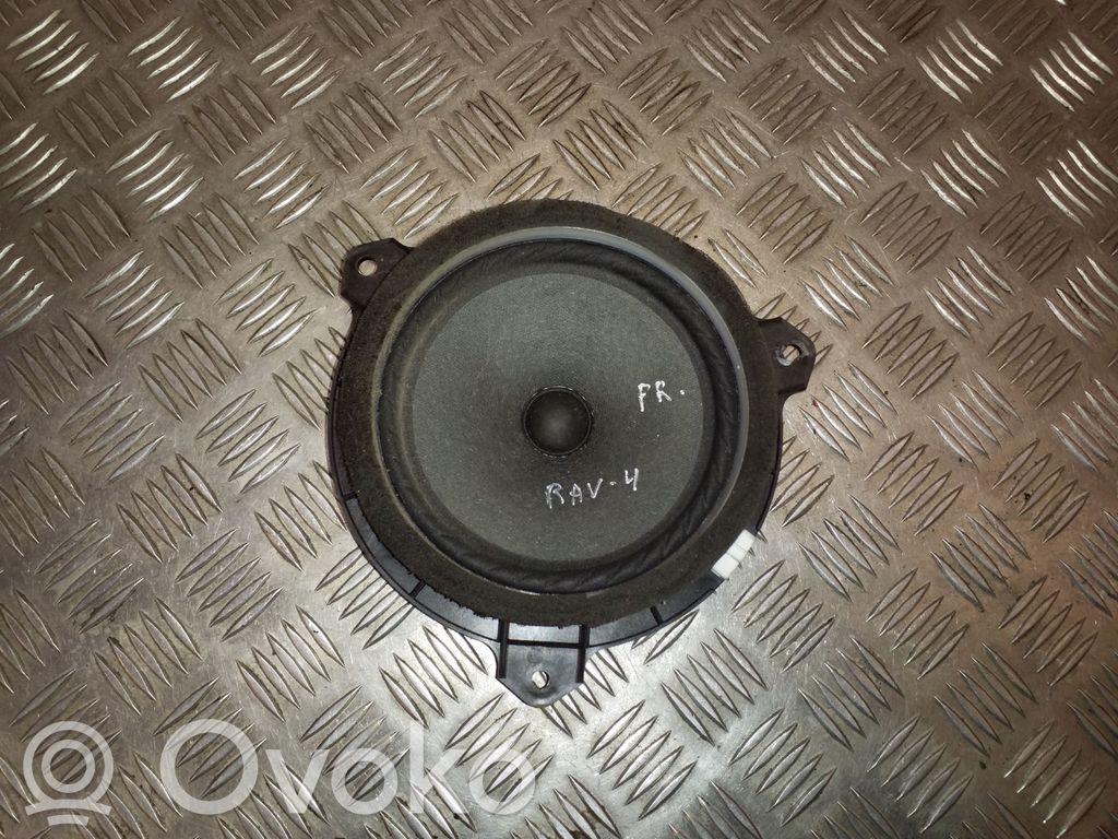 Toyota RAV 4 (XA30) Difuzor ușă față 