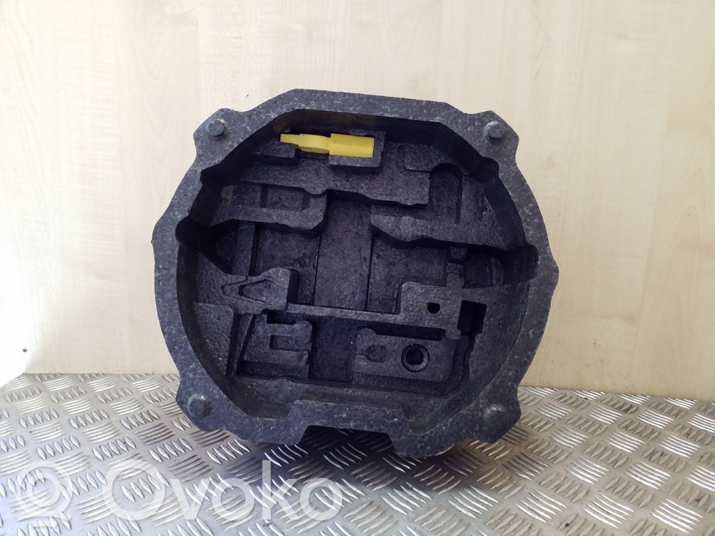 Peugeot 508 Tool box 
