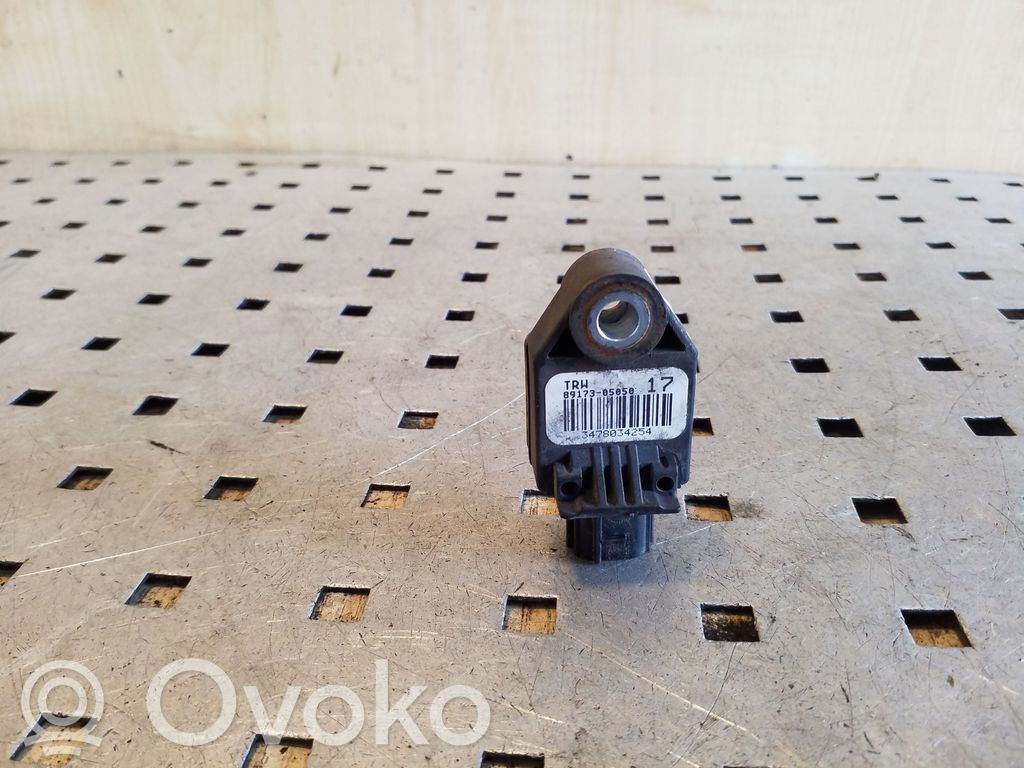 Airbagsensor Crashsensor Drucksensor   8917305050