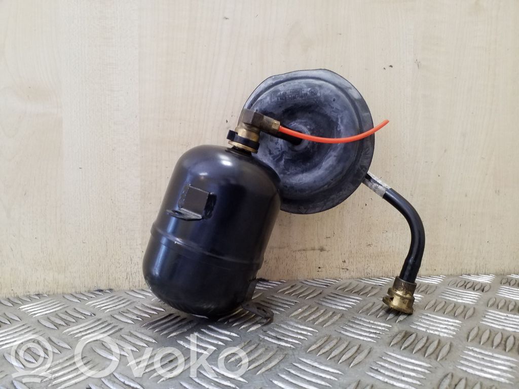 Zbiornik powietrza tylnego zawieszenia pneumatycznego   37121096682,1096682