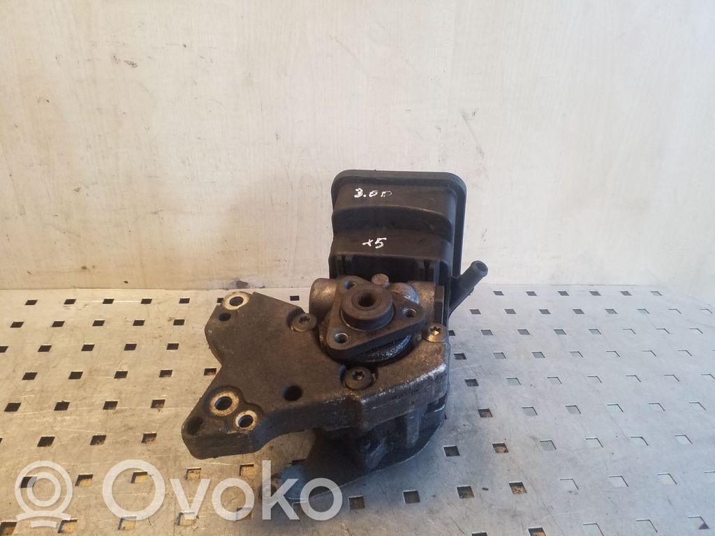 BMW X5 E53 Power steering pump 
