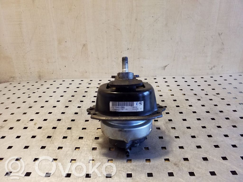 Engine mount bracket   P678441602,16004212