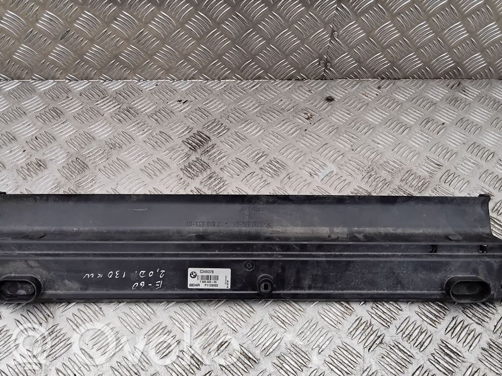 BMW 5 E60 E61 Radiatoru dekoratīvā apdare 
