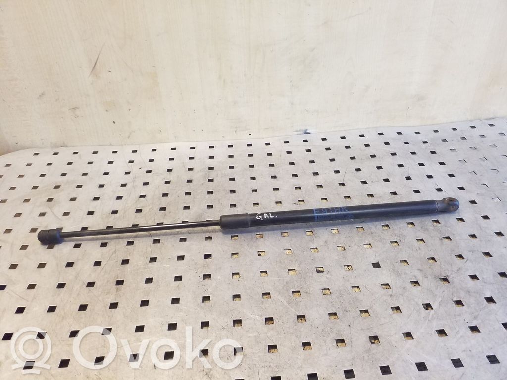 BMW 3 E90 E91 Tailgate/trunk strut/damper 