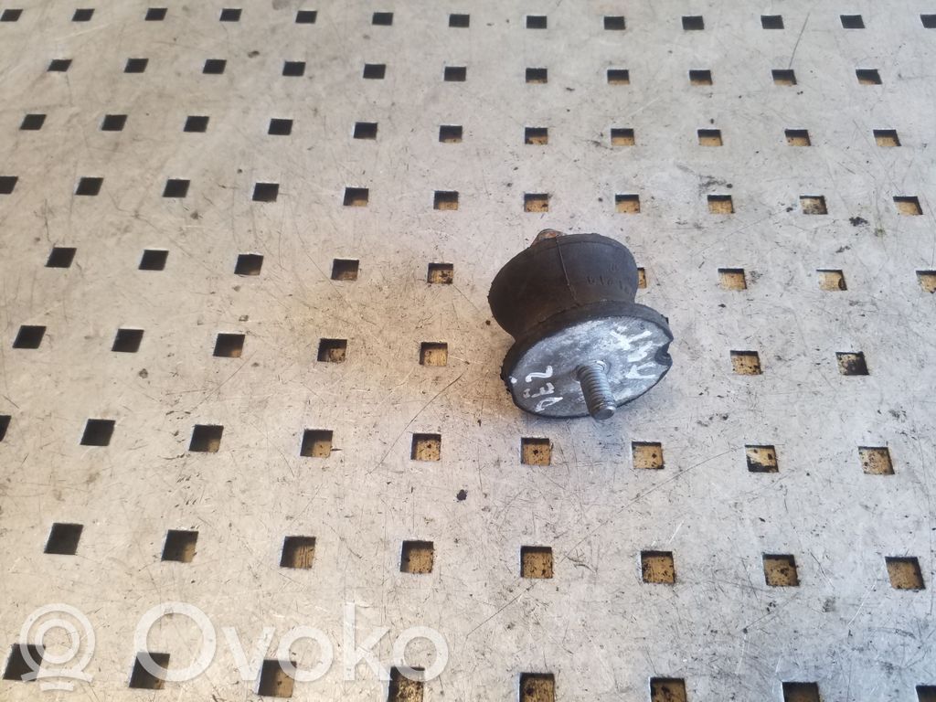 BMW 3 E90 E91 Supporto della scatola del cambio 