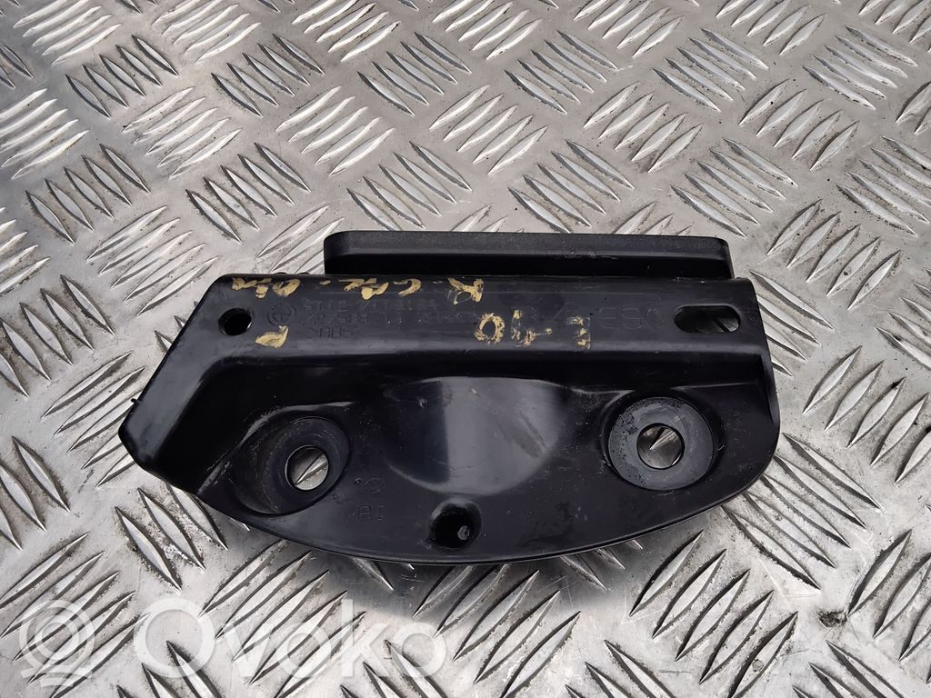 BMW 3 E90 E91 Support de pare-chocs arrière