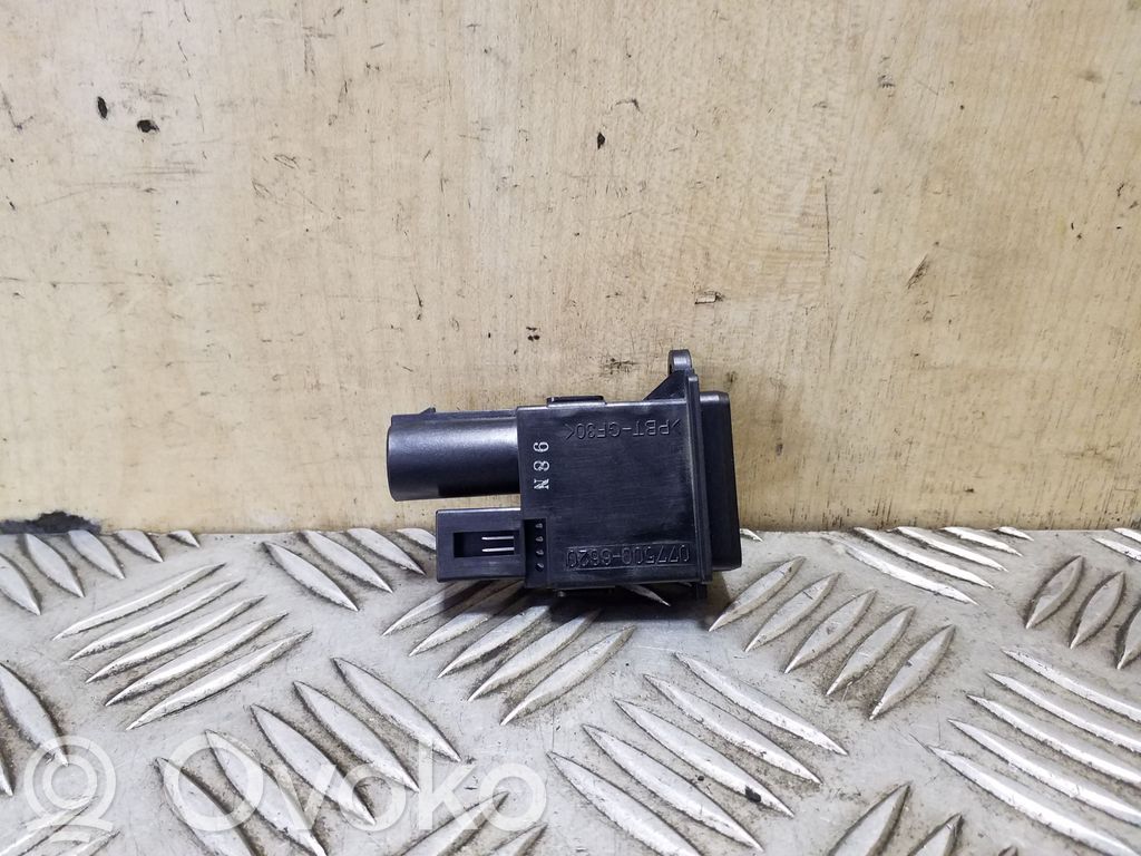 Interior temperature sensor   0775006620