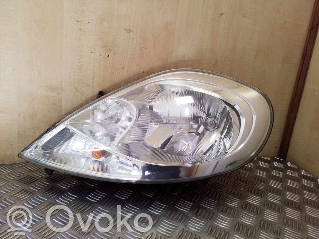 Opel Vivaro Faro/fanale 