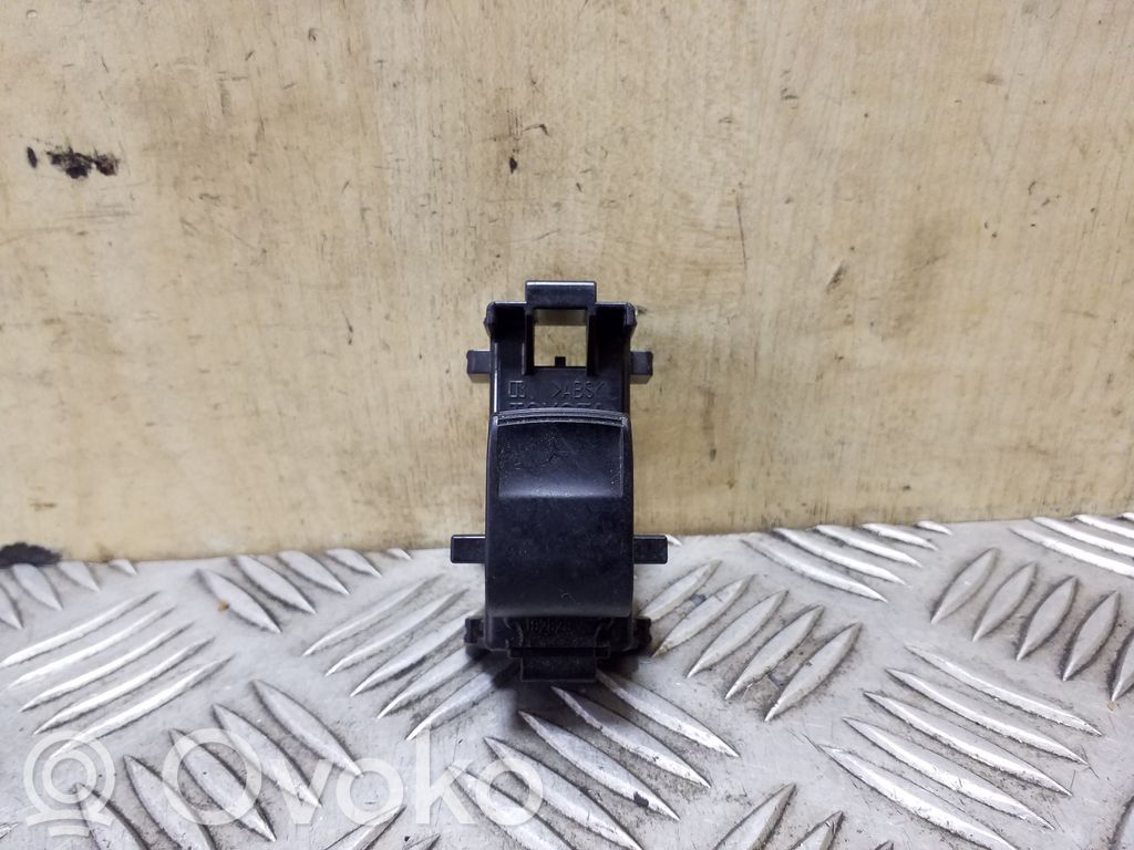 Toyota RAV 4 (XA30) Electric window control switch 