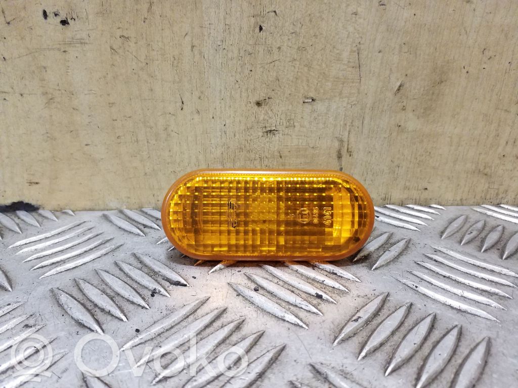 Volkswagen Transporter - Caravelle T5 Indicatore di direzione del parafango anteriore