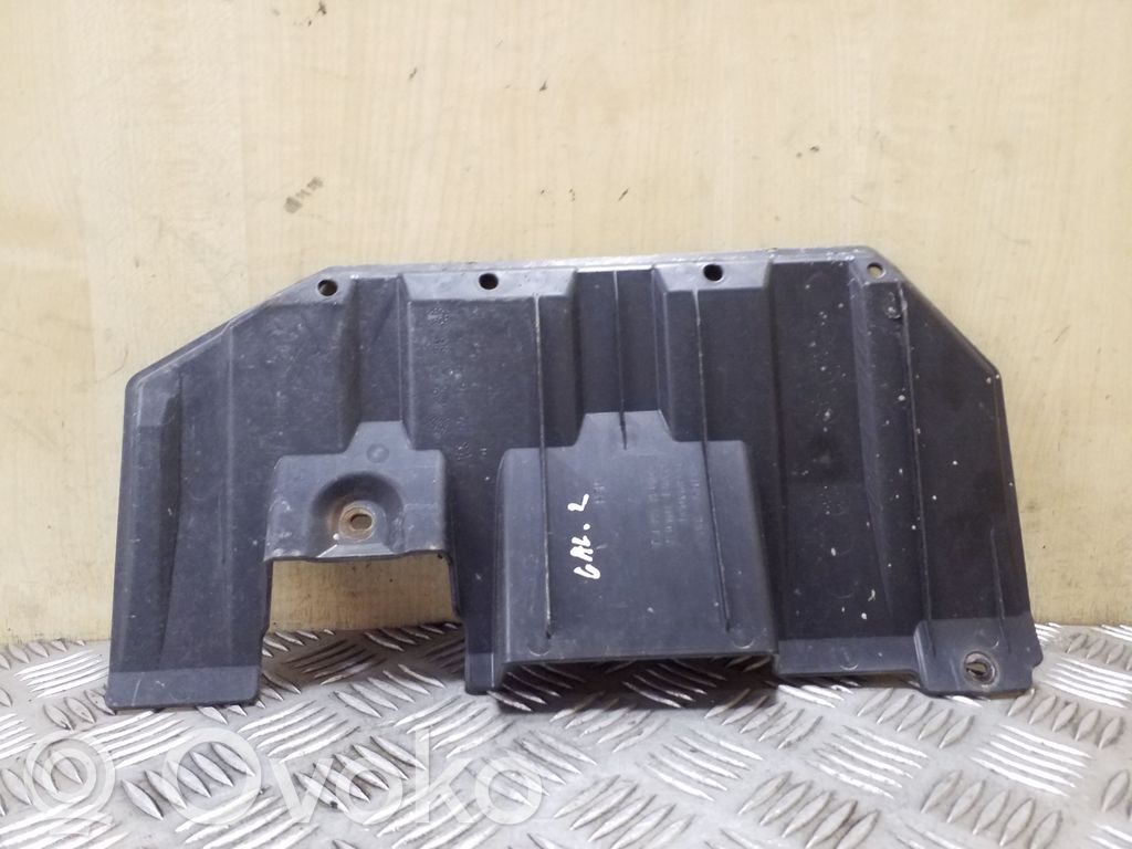 Couvre soubassement arrière   5379A037