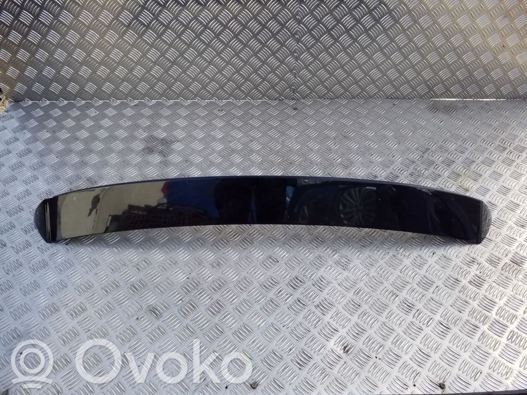 Mitsubishi Outlander Becquet de lunette arrière