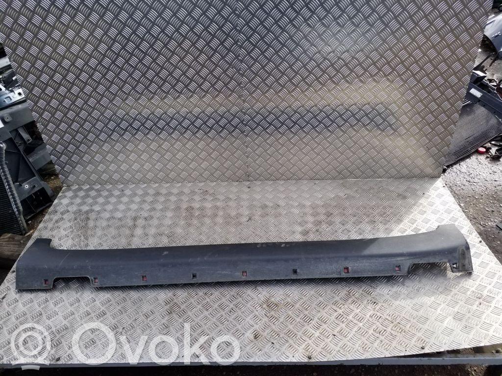 KIA Sportage Sottoporta