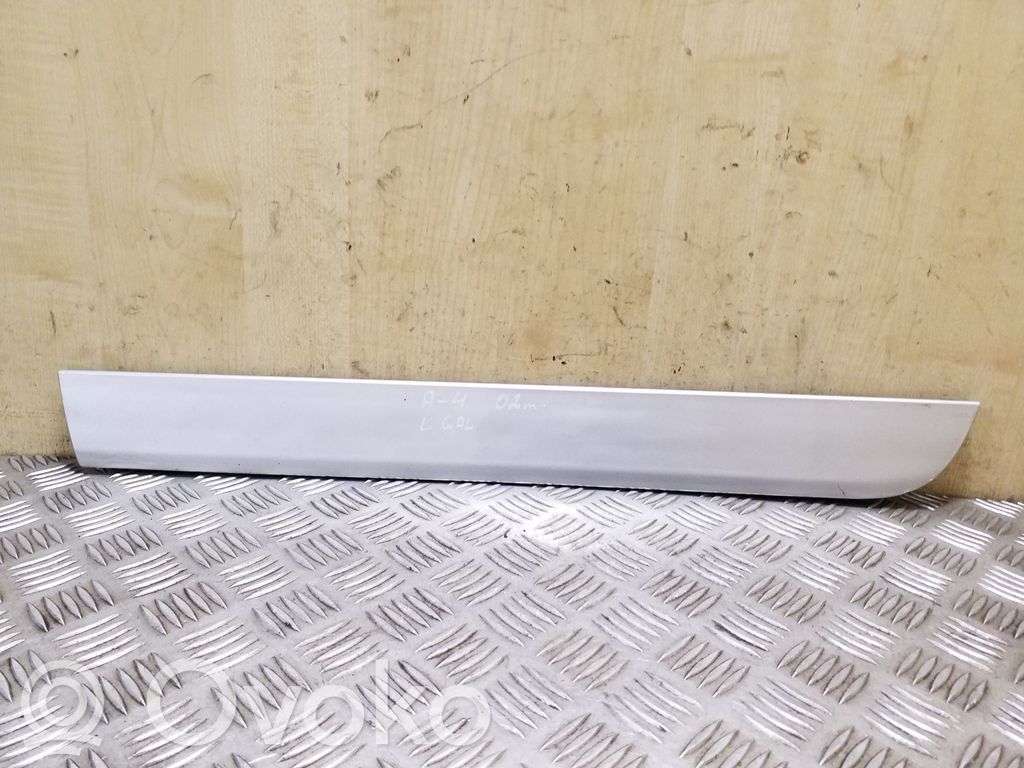 Audi A4 S4 B6 8E 8H Rivestimento portiera posteriore (modanatura)